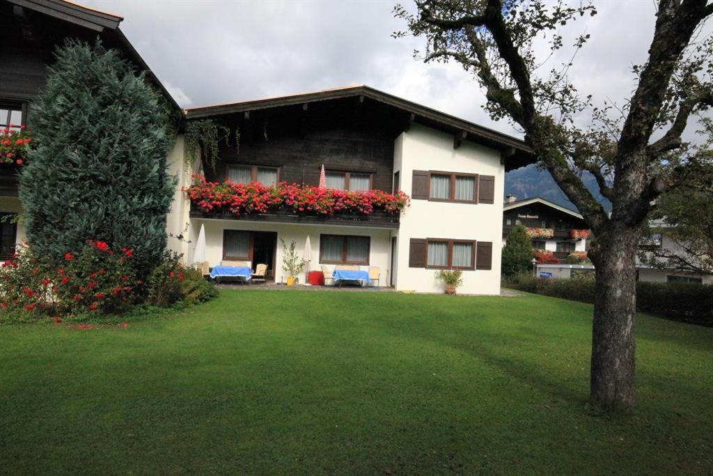 Haus Hager - Maria Hager Apartment Ellmau Bagian luar foto
