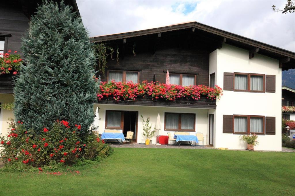 Haus Hager - Maria Hager Apartment Ellmau Bagian luar foto